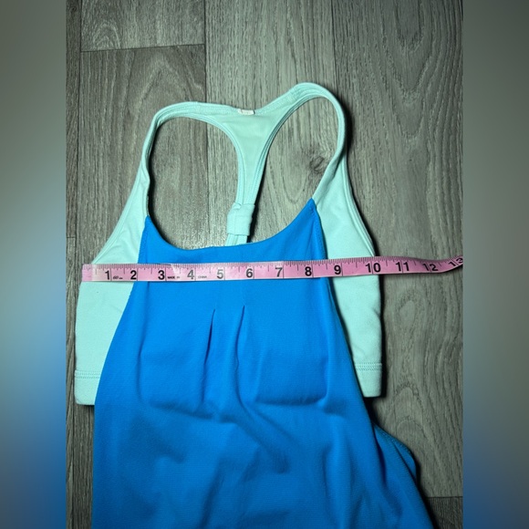 Lululemon Racerback Strap Tank Top With Built In Sports Bra PaddedBlue Womens - Picture 5 of 5